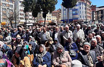 Boyabat'ta 49 hacı adayı kutsal topraklara uğurlandı