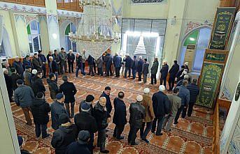 Gerze'de hacı adayları kutsal topraklara dualarla uğurlandı