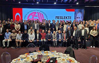 HKMO'dan meslekte 25 ve 30'uncu yılını dolduran üyelerini plaket