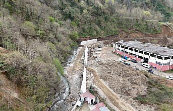 Rize'de dere ıslah çalışmaları devam ediyor