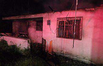 Tokat'ta çıkan yangında tek katlı ev kullanılamaz hale geldi