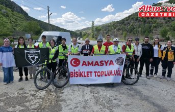 Bisikletlilerin Selanik'ten Samsun'a taşıdığı “Ata toprağı“ Amasya'ya ulaştı