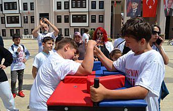 Boyabat'ta spor festivali yapıldı