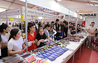 Çarşamba'da kitap fuarını 70 bin kişi ziyaret etti