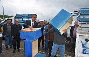Ordu'da 48 üreticiye 2400 arılı kovan desteği verildi