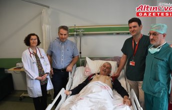 Samsun'da çift taraflı şah damarı tıkanıklığı olan hastaya açık kalp ameliyatı yapıldı