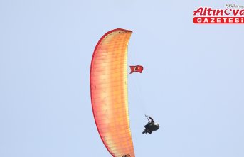 Samsun'da yamaç paraşütü etkinliği