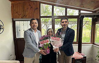 Alaçam'da 15 Temmuz şehidinin annesine Anneler Günü ziyareti