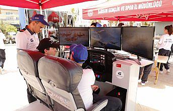 Samsun'da havacılık lisesi öğrencileri model uçak gösterisi yaptı