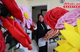 “Solmayan çiçek“ hayali meslek sahibi yaptı