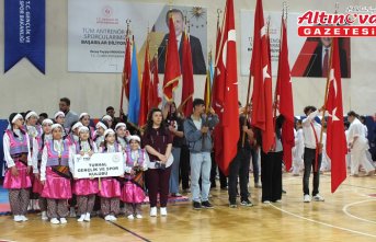 Tokat'ın ilçelerinde  19 Mayıs Atatürk'ü Anma, Gençlik ve Spor Bayramı kutlandı