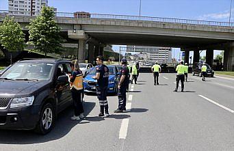 Trabzon'da sürücülere “Fermuar Sistemiyle Yaşama Yol Ver“ kampanyası tanıtıldı