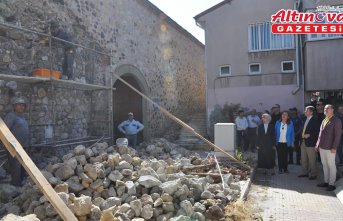 Amasya Valisi Bakan, Gümüşhacıköy'de tarihi eserlerin restorasyon çalışmaları incelendi
