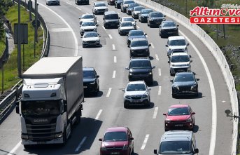 Anadolu Otoyolu'nun Bolu ve Düzce kesiminde bayram tatili hareketliliği kısmen başladı