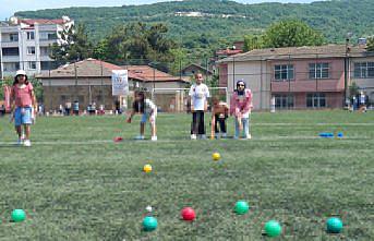 Cide Cumhuriyet İlkokulu'nda “4. Geleneksel Çocuk Şenliği“ yapıldı