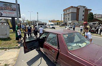 Düzce iki aracın çarpıştığı kazada 3 kişi yaralandı
