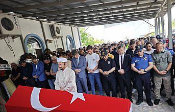 Kalp krizi sonucu vefat eden polis memuru toprağa verildi