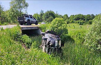 Karabük'te menfezden düşen hafif ticari aracın sürücüsü yaralandı