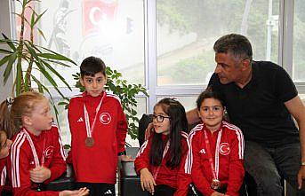 Karate sporcularından Yağlıdere Belediye Başkanı İbaş'a ziyaret