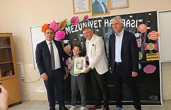 Of'ta öğrenciler karne sevinci yaşadı