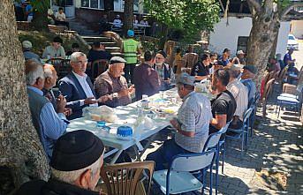 Pazar ilçesinde şükür duası yapıldı, yemek ikram edildi