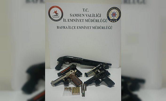 Samsun'da ruhsatsız silah operasyonunda 3 zanlı yakalandı