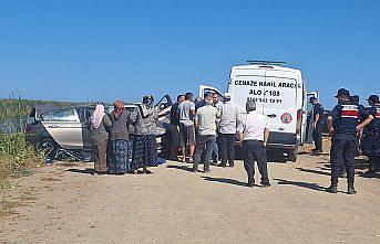 Bafra'da sulama kanalına devrilen otomobilin sürücüsü öldü