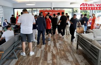 Samsunspor'da bayramlaşma töreni düzenlendi