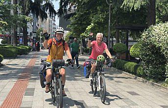 Türkiye'yi bisikletle gezen Alman çift 1400 kilometreyi geride bıraktı