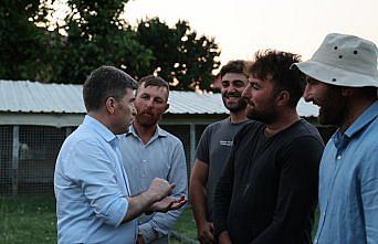 Amasya Valisi Bakan, Merzifon’da yangından etkilenen köylerde incelemelerde bulundu