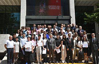 Artvin'de LGS'de başarılı olan öğrenciler ödüllendirildi