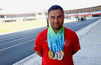 Baba acısıyla başladığı atletizmde madalyalara koşuyor