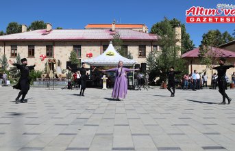 Bayburt Dede Korkut Uluslararası Kültür ve Sanat Şöleni başladı