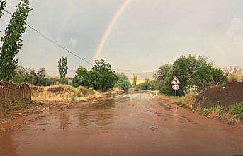 Çorum'da sağanak nedeniyle dereler taştı