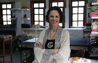 Geleneksel el sanatına yeniden hayat vererek kendi markasını oluşturdu