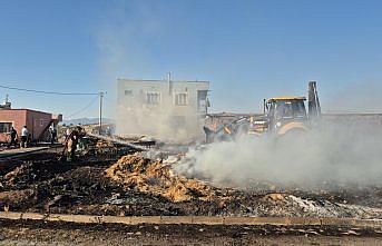 Manisa'da makilik alanda çıkan yangına müdahale ediliyor