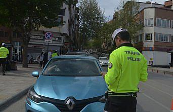 Merzifon’da trafik denetimlerinde 807 sürücüye ceza uygulandı