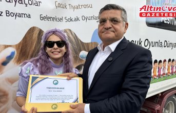 Sinop'ta düzenlenen şenlikte binlerce çocuk geleneksel oyunları oynadı