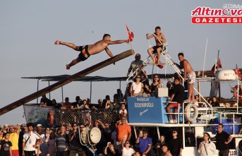 Sinop’ta vatandaşlar Kabotaj Bayramı’nda koç ve altın için yarıştı