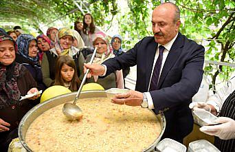 Taşköprü'de 2 bin 500 kişiye aşure ikram edildi