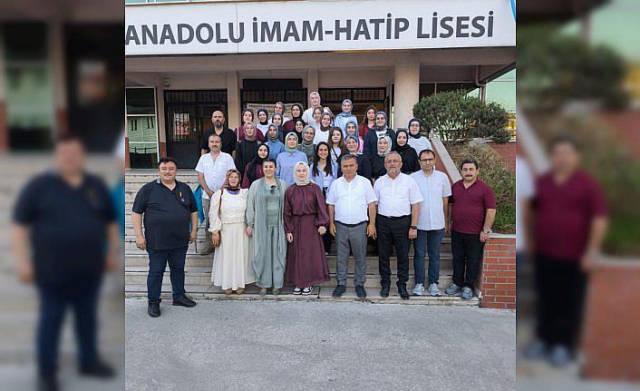 Tekkeköy Anadolu İmam Hatip Lisesi'nde mezunlar buluşması düzenlendi