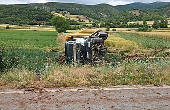 Tokat'ta devrilen kamyonun sürücüsü öldü