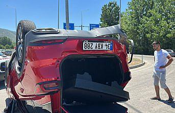 Tokat'ta devrilen otomobildeki 4 kişi yaralandı