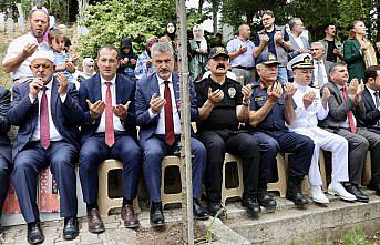 Trabzon ve çevre illerde 15 Temmuz şehitleri mezarları başında anıldı