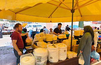 Alucra'da semt pazarında gıda denetimi yapıldı