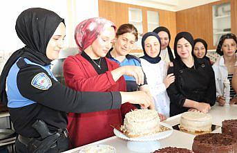 Amasya’da polis ekipleri Kur'an kursu öğrencilerine eğitim verdi