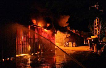 Çorum'da tekstil fabrikasında yangın çıktı