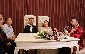 Endonezya'dan çalışmak için geldiği Trabzon'da gelin oldu