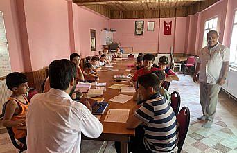 Espiye'de Kur'an kursu öğrencilerine sosyal konularda eğitim verildi