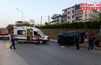 Gerze'de otomobilin devrilmesi sonucu 1 kişi yaralandı